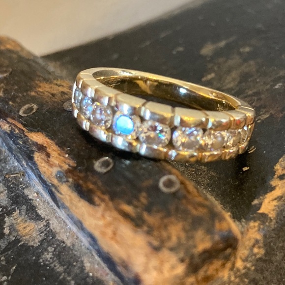 Stunning Anniversary gold and diamond ring - Picture 3 of 6